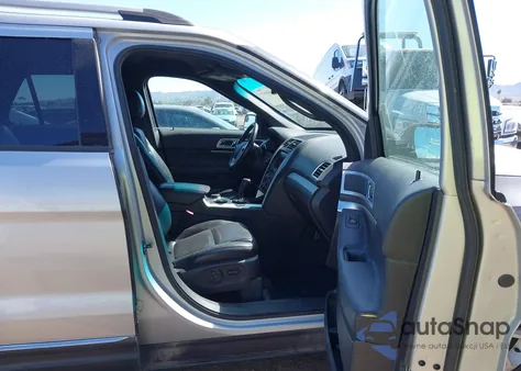 2013 Ford Explorer Xlt z USA, uszkodzony, nr VIN 1FM5K8D82DGB07803